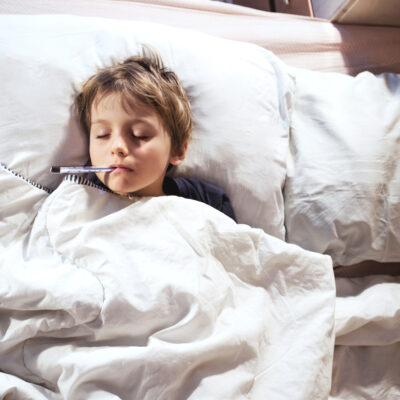 Effective home remedies to reduce the effects of a fever