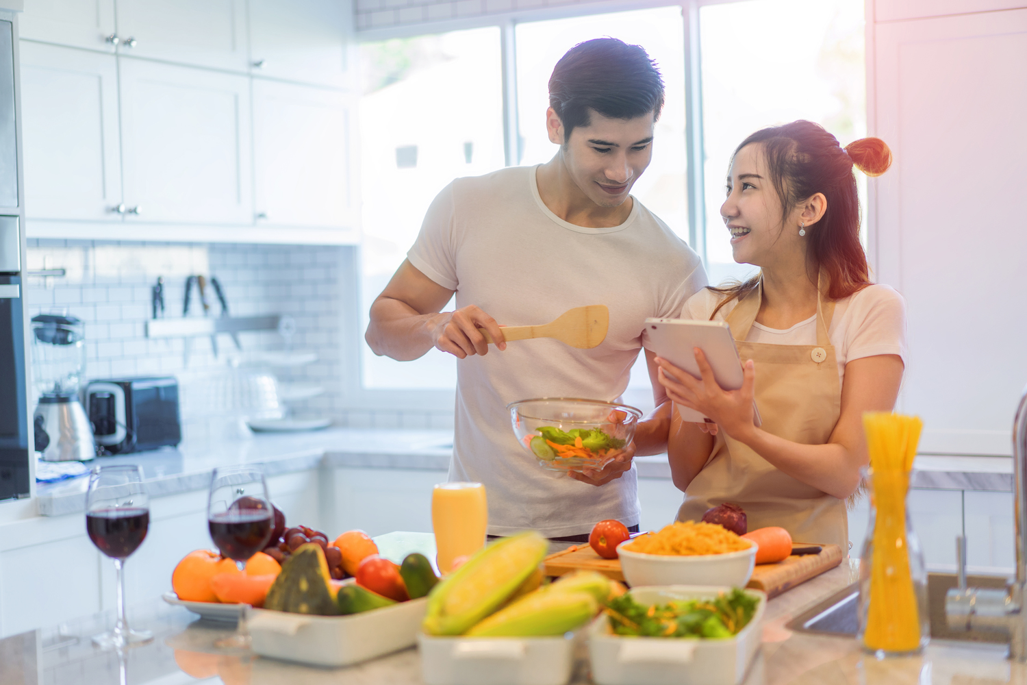 How to stop eating out and start saving money